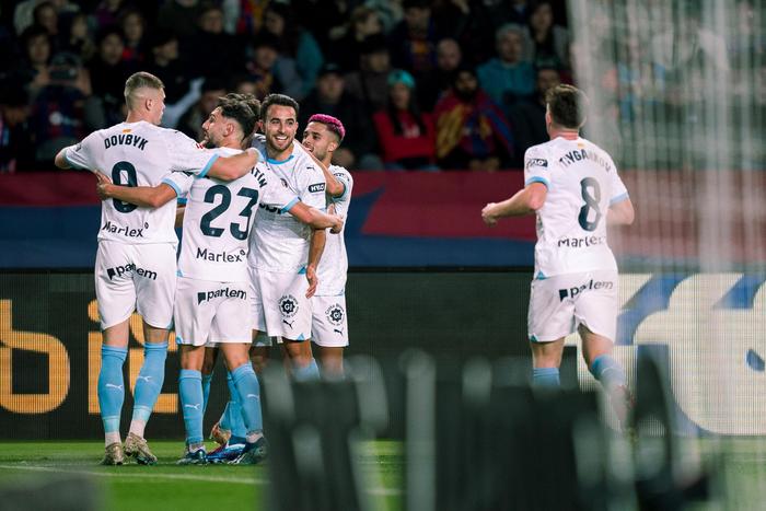 包含赫罗纳队遭遇换血,大胆调整阵容的词条 包含赫罗纳队遭遇换血,大胆调整阵容的词条