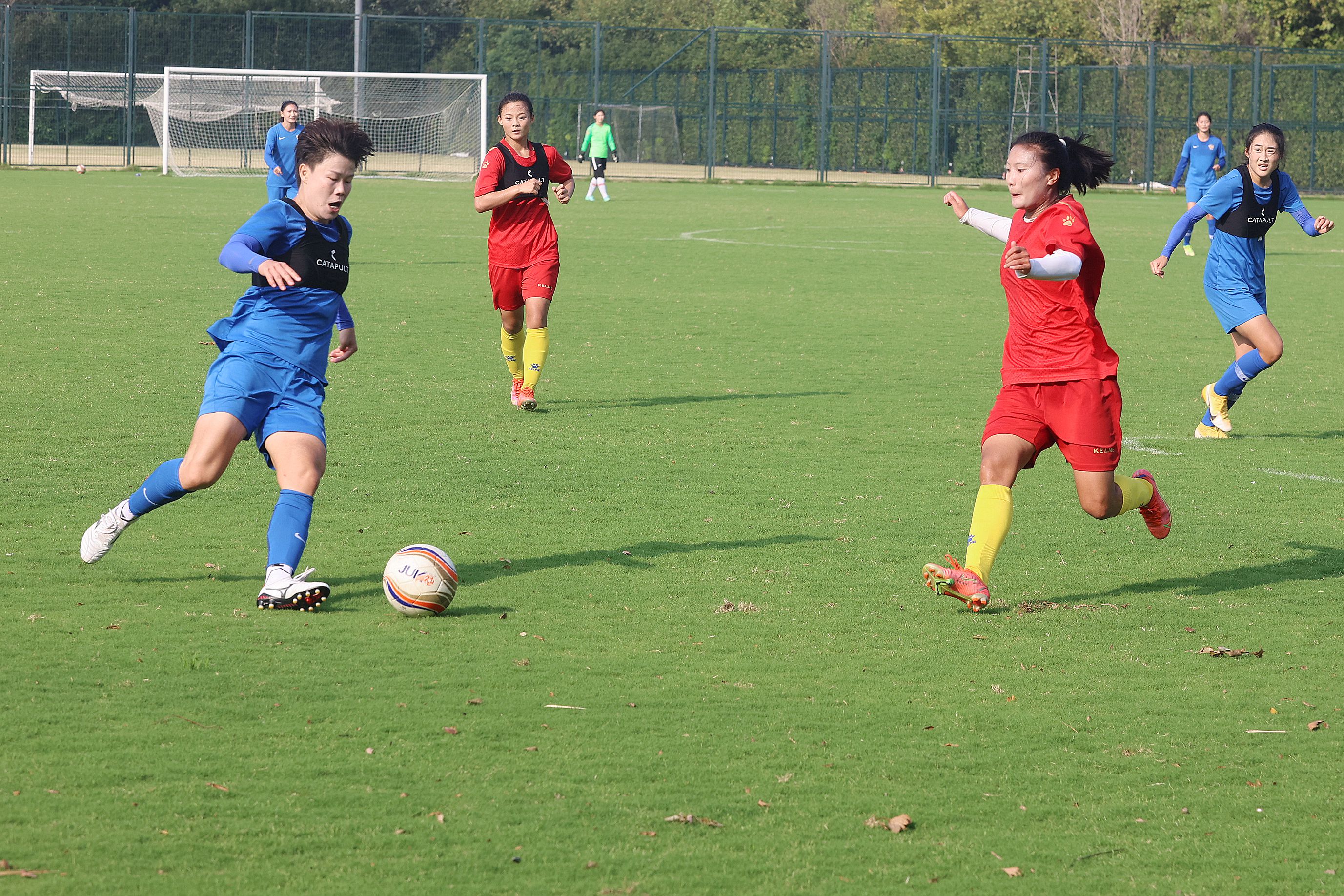 阿根廷女足队伍士气高昂,备战决赛! 阿根廷女足队伍士气高昂,备战决赛!