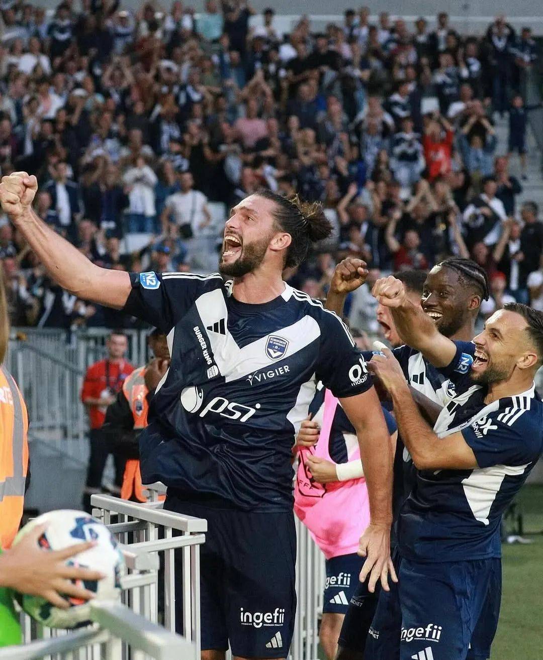 开云体育网页版-瓦朗谢纳队逼平对手，努力为法国联赛添砖加瓦的简单介绍