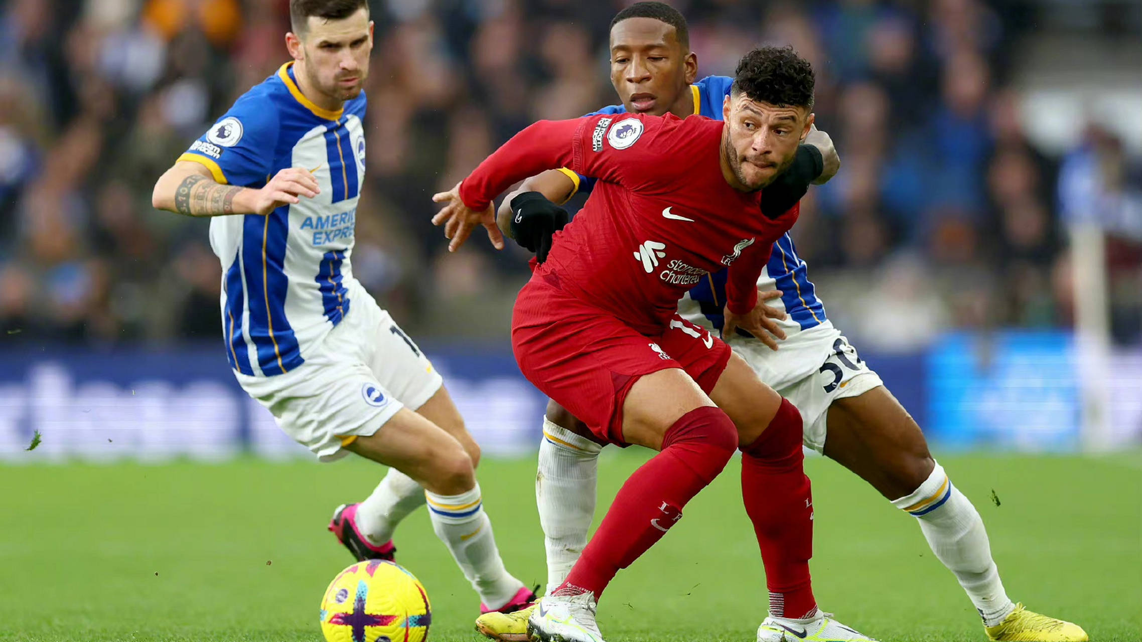 开云体育在线-利物浦遭遇尴尬败局，士气跌入谷底