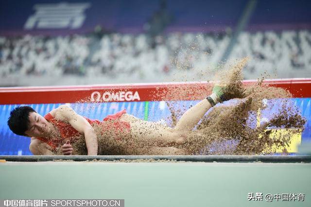 西班牙游泳选手展现实力,夺得桂冠 西班牙游泳选手展现实力,夺得桂冠