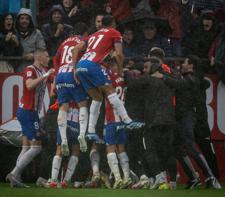 开云体育官网-阿拉维斯主场逆转打败赫罗纳，实现保级目标