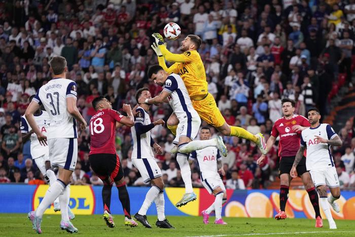 开云体育亚洲官网-曼联胜热刺：全队发挥出色取得三分的简单介绍