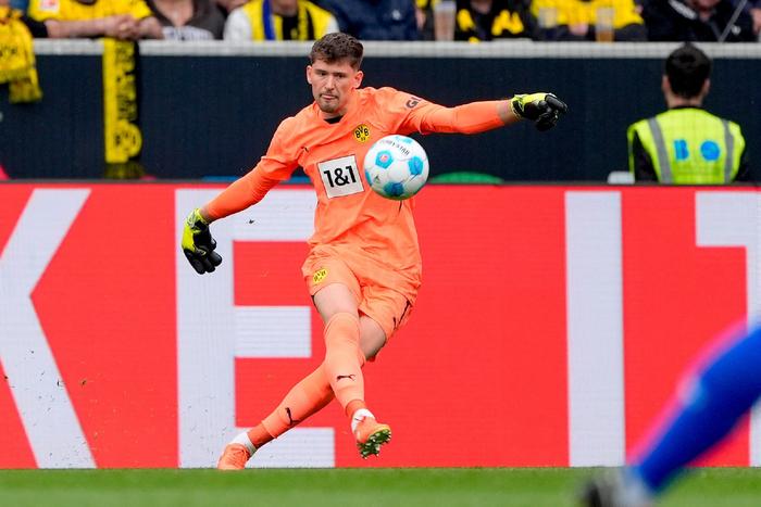 开云体育网页版入口-包含多特蒙德黑黄军团突破封锁，取得惊人胜利的词条