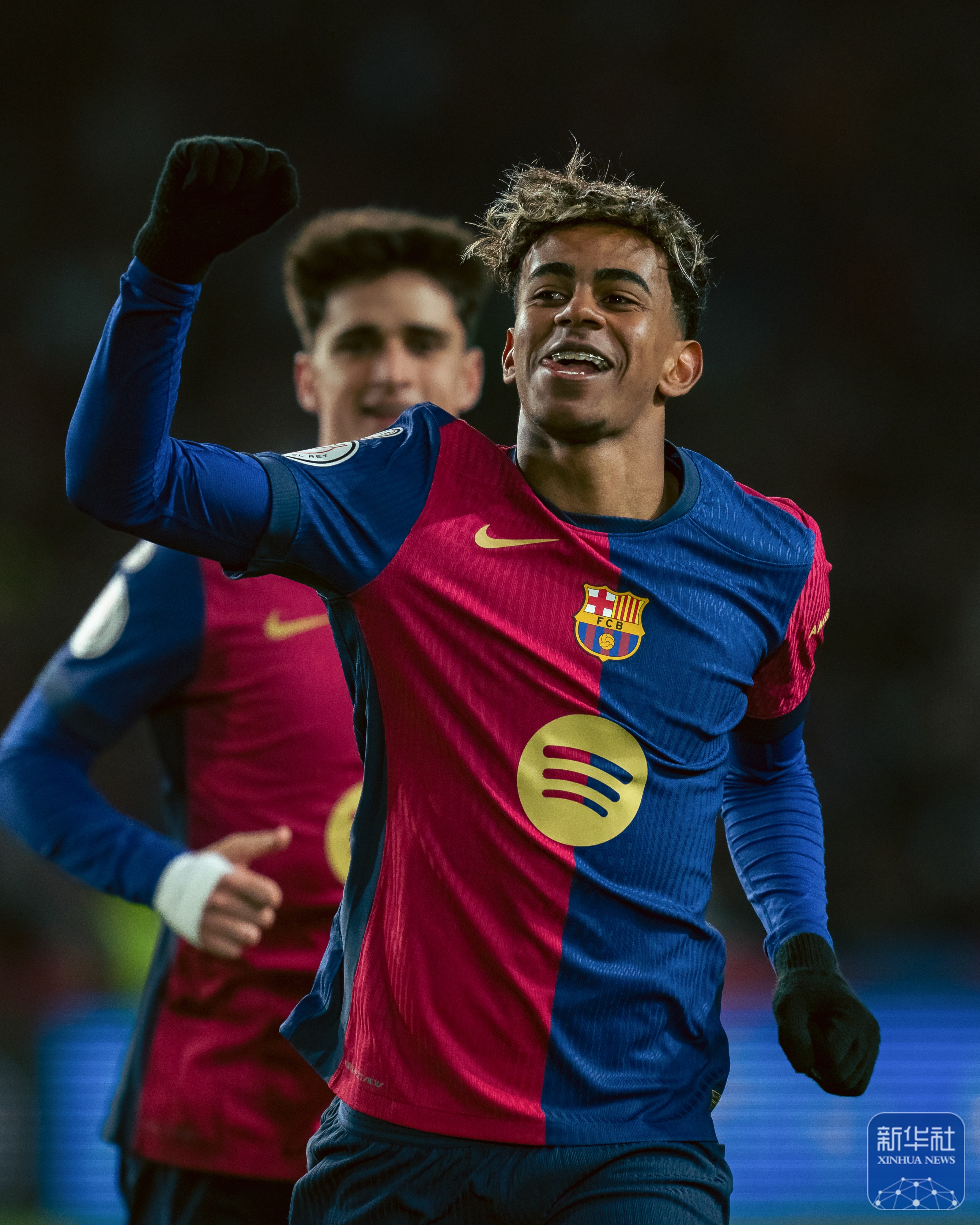 开云体育网页版登录入口-西班牙队员赞不绝口，赛场表现抢眼的简单介绍