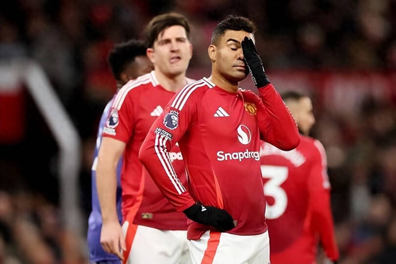 开云体育官方入口-惊险胜利引发观众欢呼，球员展现实力