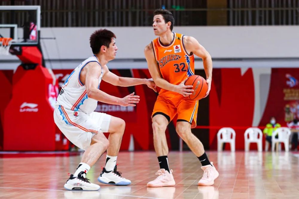 河北男篮势如破竹,取得历史性胜利的简单介绍 河北男篮势如破竹,取得历史性胜利的简单介绍