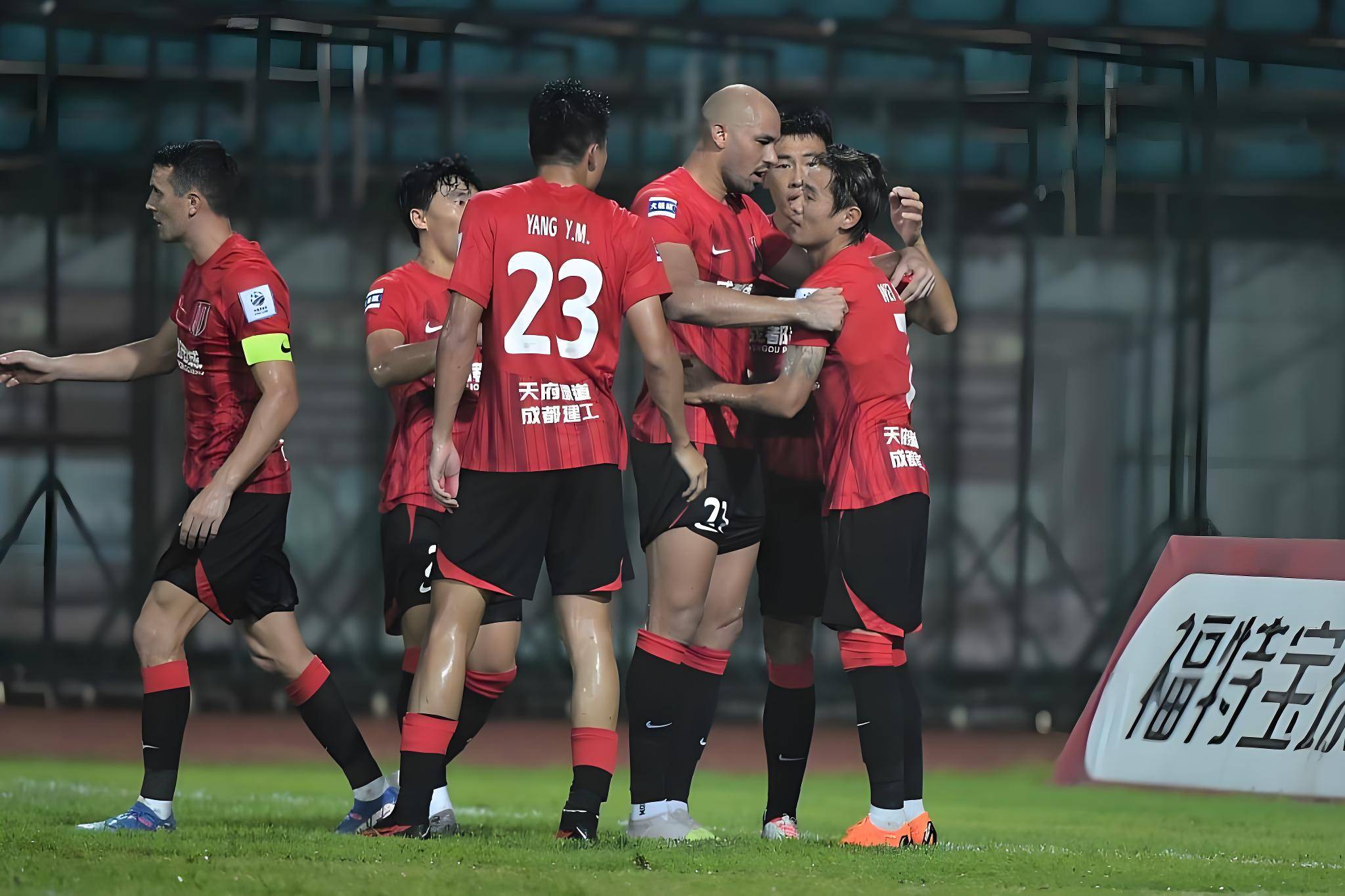 关于非洲球队激战取胜,成功杀入亚冠四强的信息 关于非洲球队激战取胜,成功杀入亚冠四强的信息