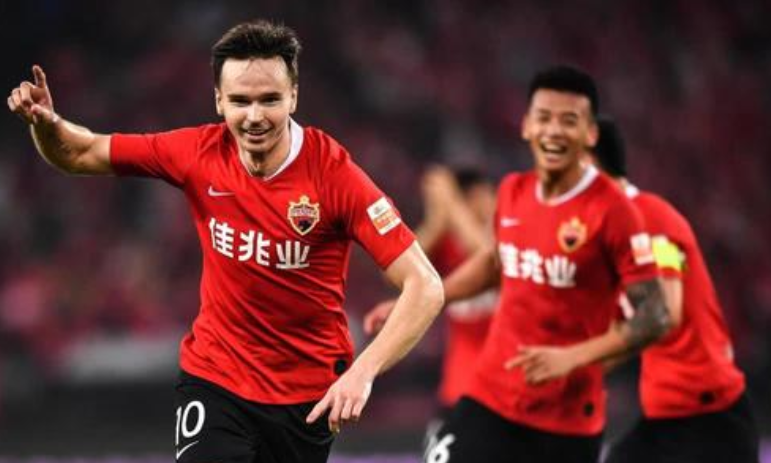 皇马临时换帅,盼望改写战绩 皇马临时换帅,盼望改写战绩