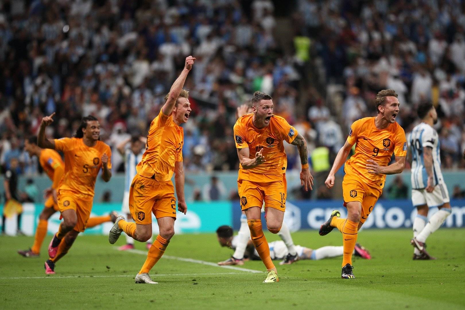 开云体育官方登录入口-包含波黑队在欧洲杯资格赛上大放异彩，取得胜利的词条