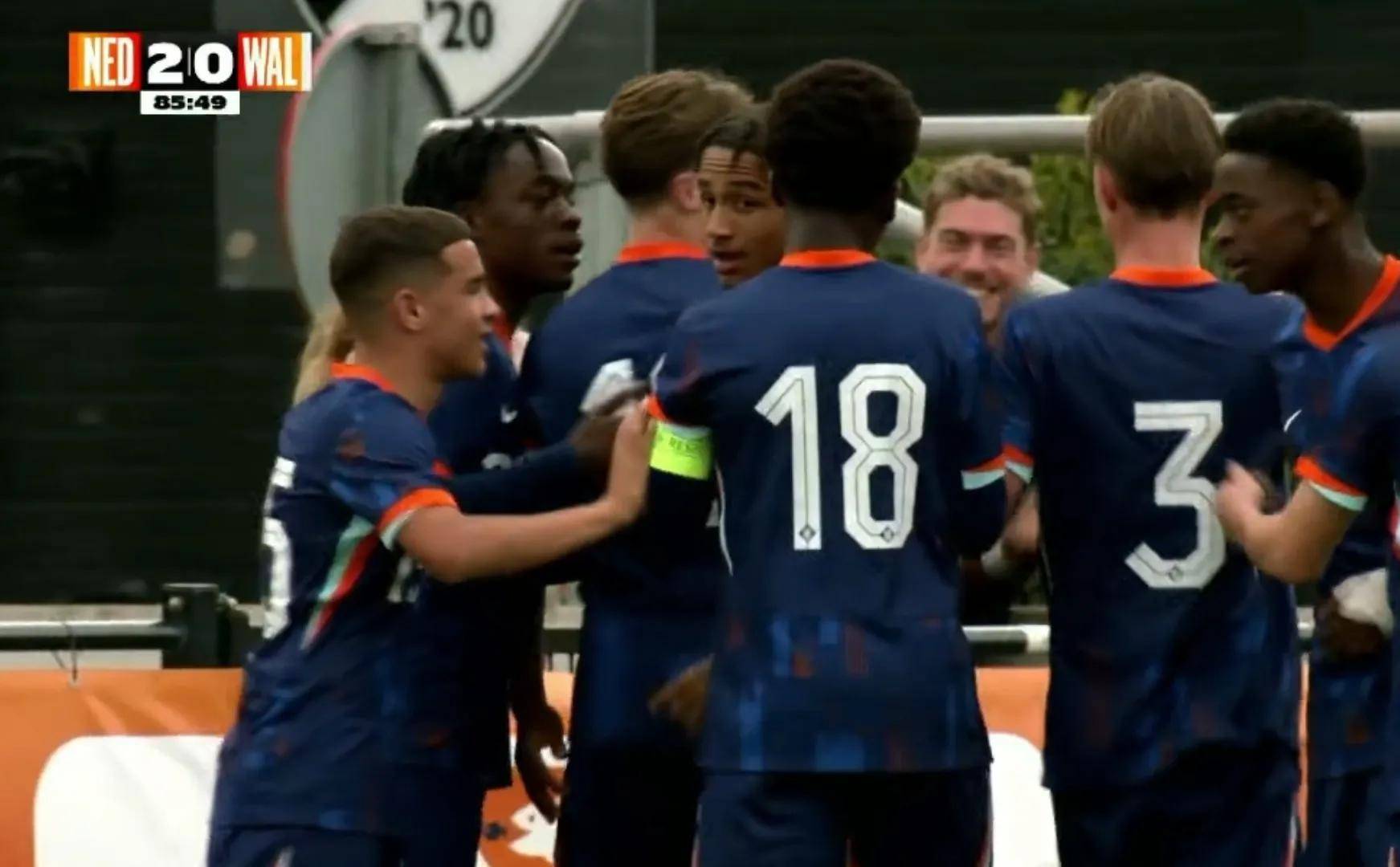 开云体育亚洲官网-荷兰球队在锦标赛中击败对手