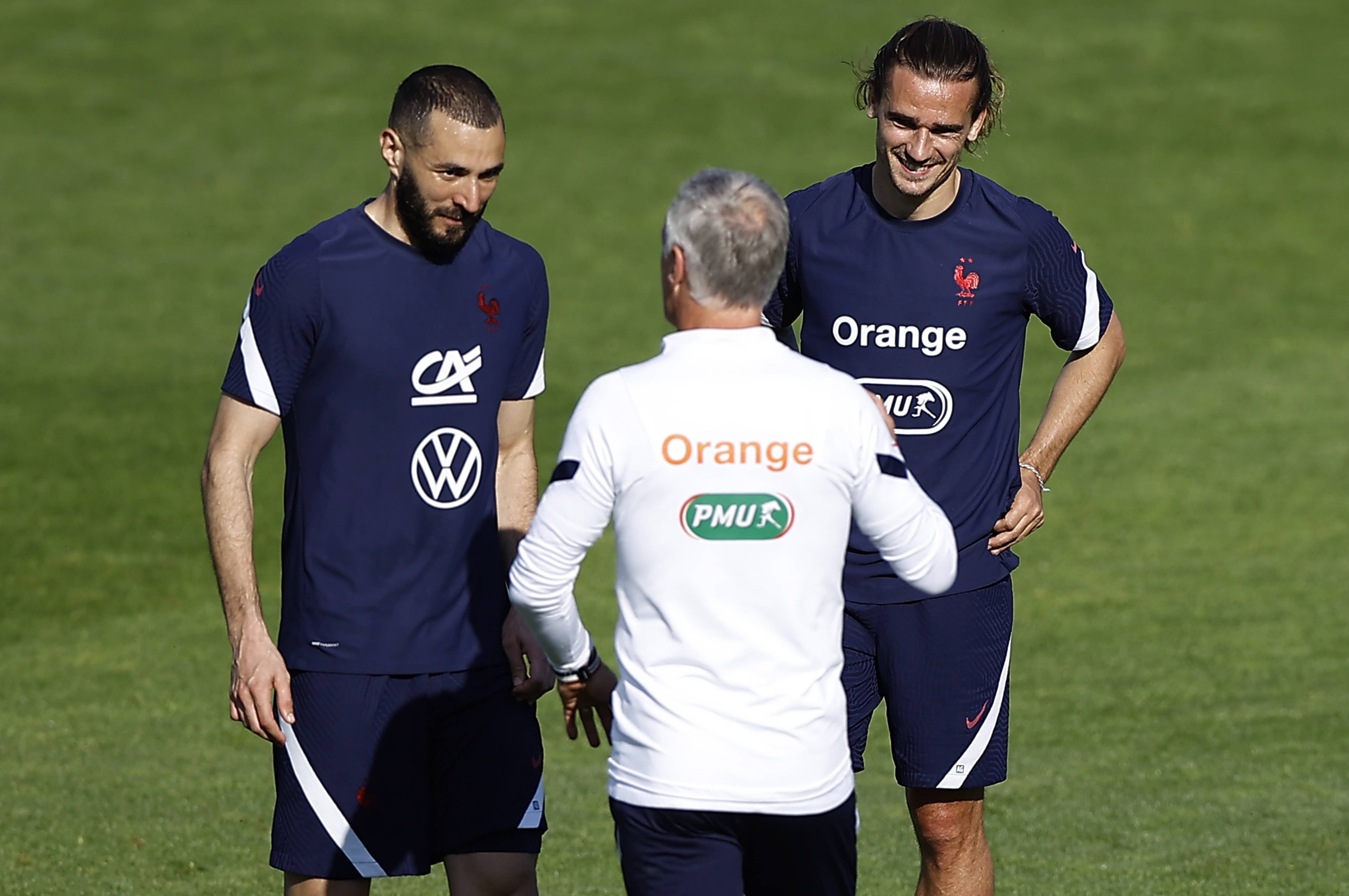 开云体育亚洲官网-热门球队备战国际锦标赛，谁会胜出？的简单介绍