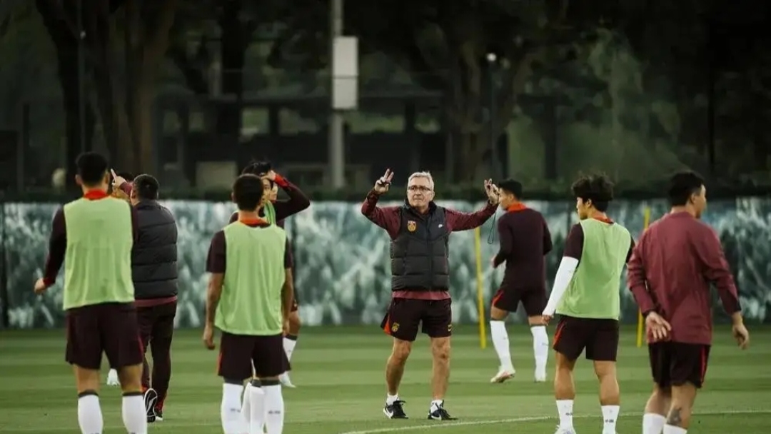 球队在比赛前面临了怎样的挑战? 球队在比赛前面临了怎样的挑战?