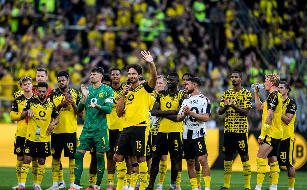 多特蒙德在主场战胜对手,夺得胜利 多特蒙德在主场战胜对手,夺得胜利