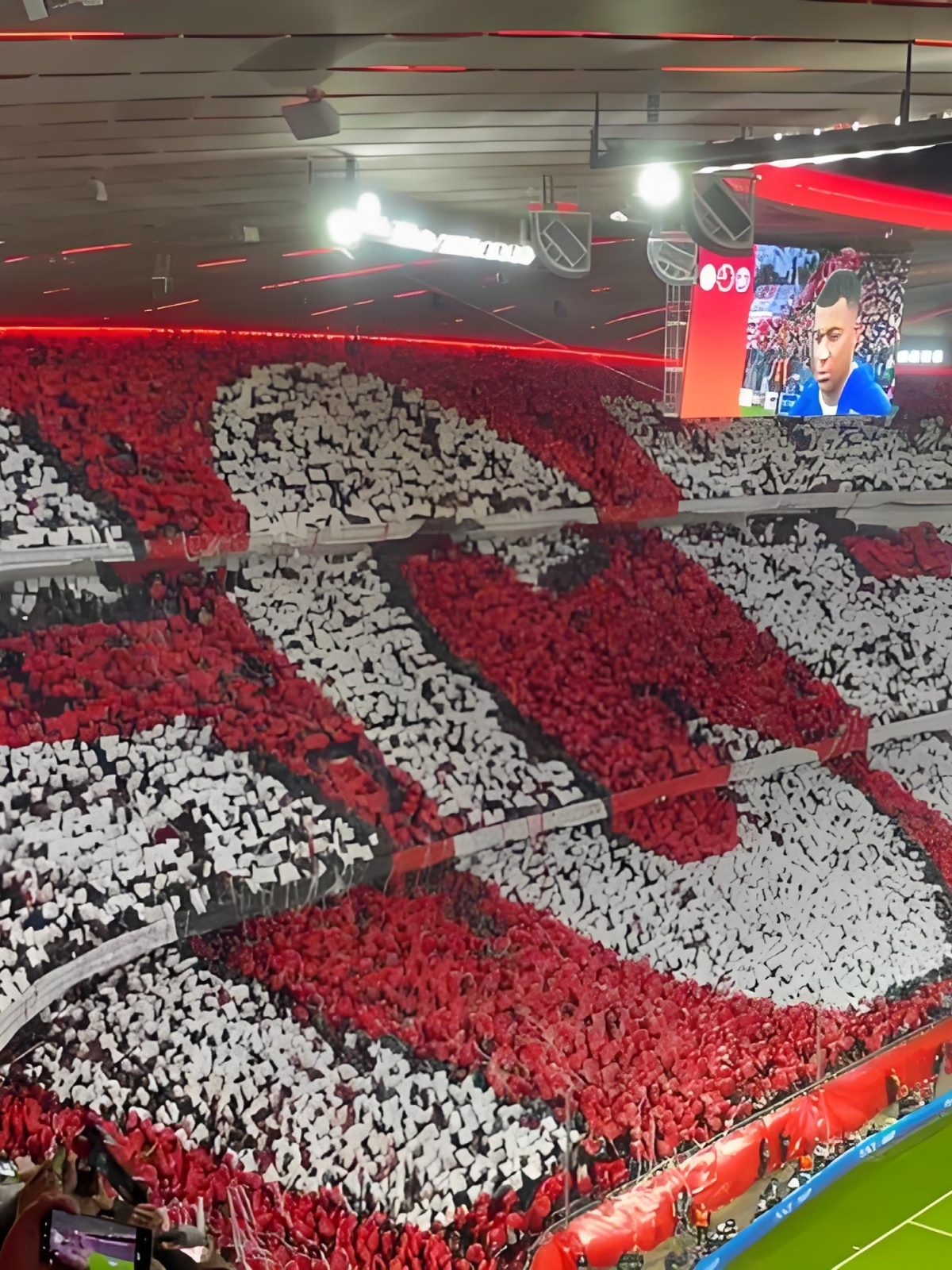 巴塞逆袭拜仁,晋级欧冠半决赛 巴塞逆袭拜仁,晋级欧冠半决赛