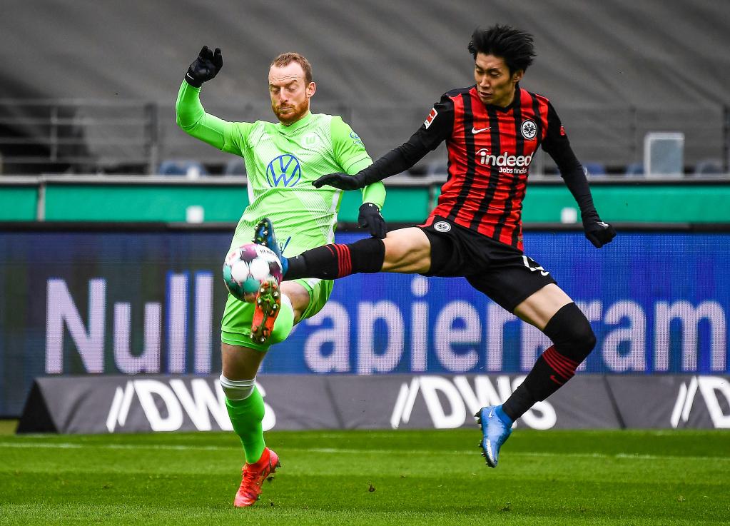 开云体育登录入口-法兰克福客场战平，持续稳固德甲中游位置的简单介绍