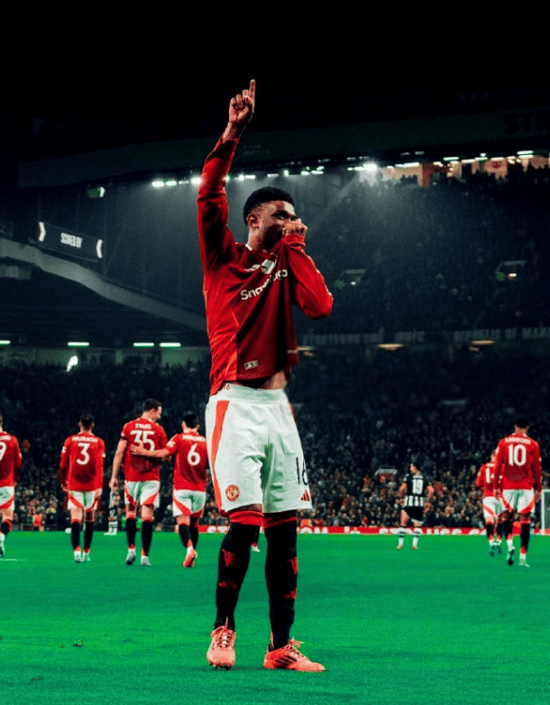 开云体育官方登录入口-曼联后防稳固，主场零封对手继续领跑的简单介绍