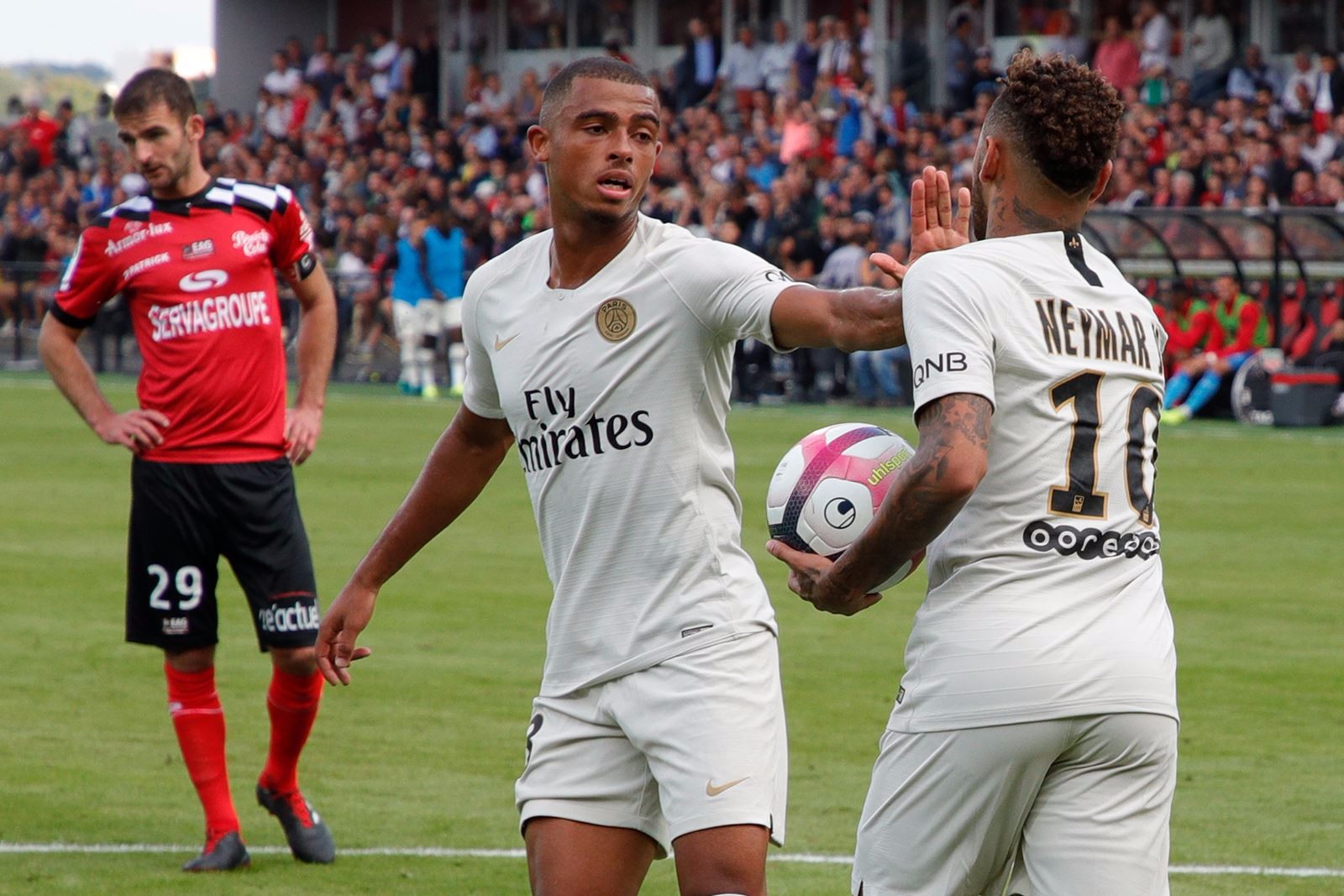 开云体育官网-包含甘冈主场取胜，法甲保级前景获得曙光的词条