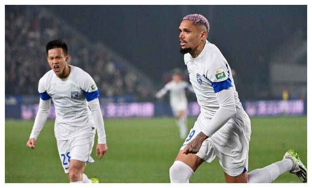 南锡对决南特,展开激烈对抗 南锡对决南特,展开激烈对抗