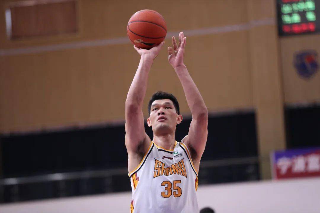 开云体育官网入口-陕西男篮主场失利，遗憾告终