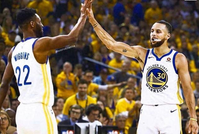 开云体育在线-勇士球队氛围团结一致，取得胜利势不可挡